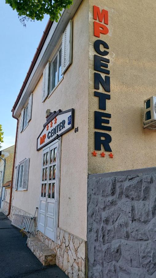 Mp Center Maganszallas Μίσκολτς Εξωτερικό φωτογραφία