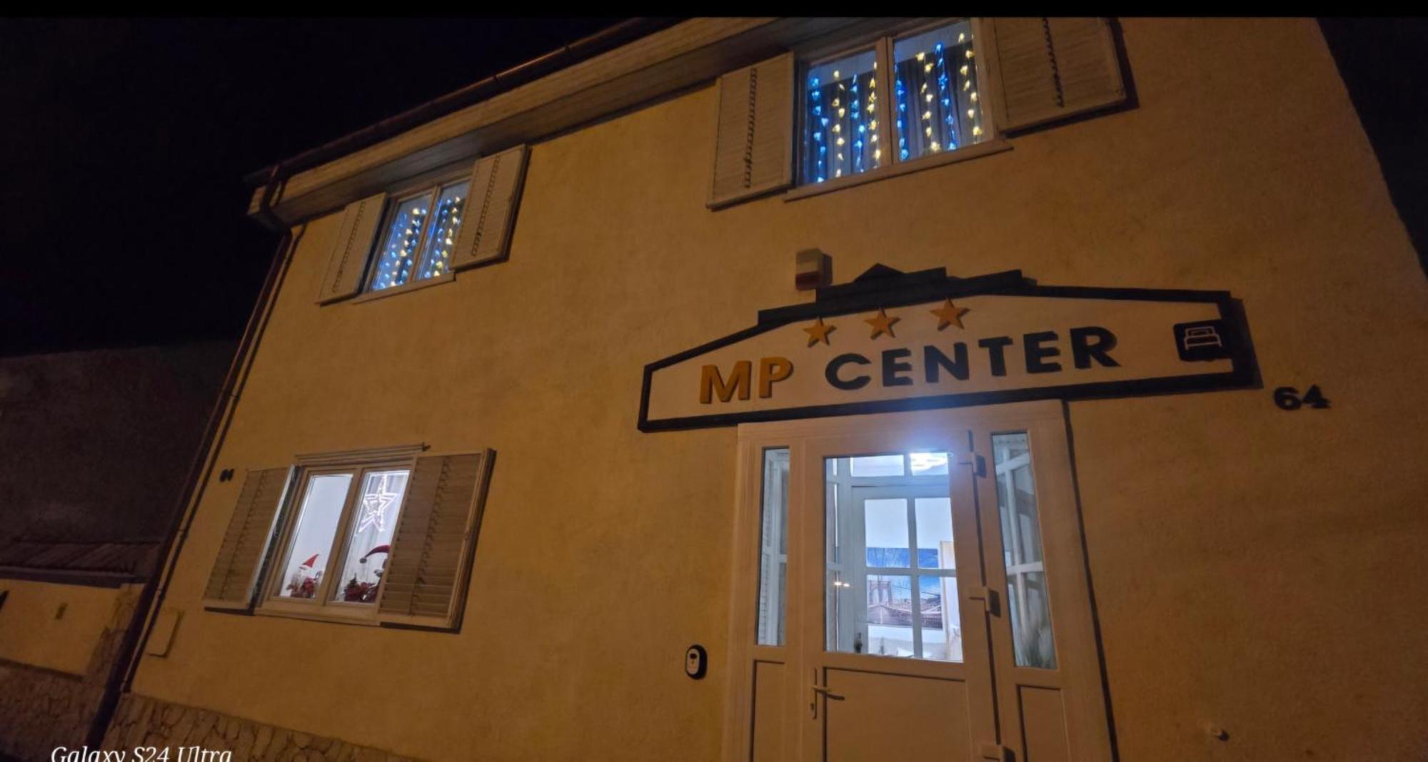 Mp Center Maganszallas Μίσκολτς Εξωτερικό φωτογραφία